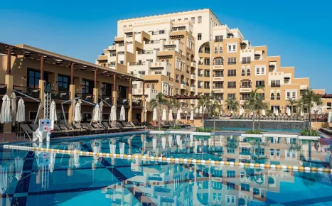 Бассейн отеля Rixos Bab Al Bahr