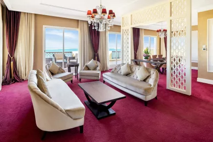 Номер Three Bedroom King Suite Rixos Bab Al Bahr