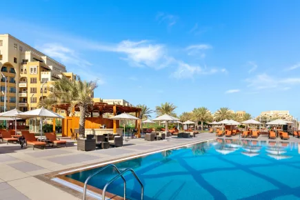 Бассейн отеля Rixos Bab Al Bahr
