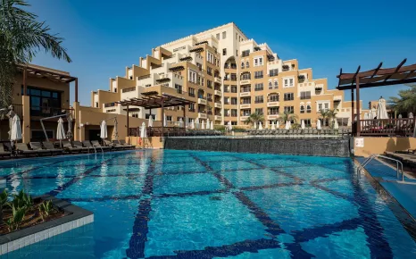 Бассейн отеля Rixos Bab Al Bahr